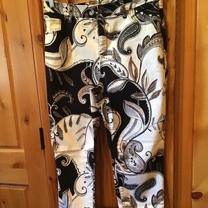 Black and white paisley crops